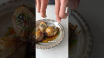 Thumbnail for I had no idea you could turn onions into this 🤯🇹🇷 Soğan Dolması #shorts | Hermann