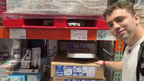 Thumbnail for 🔴 EXPLORING COSTCO IN JAPAN🔴 | Mizkif