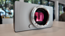Thumbnail for Sigma BF HANDS-ON! A stylish everyday camera | Gordon Laing