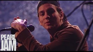 Thumbnail for Oceans (Live) - MTV Unplugged - Pearl Jam