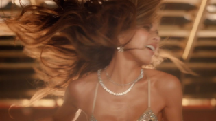 Thumbnail for Gloria Trevi - El Vuelo (Video Oficial) | GLORIA TREVI