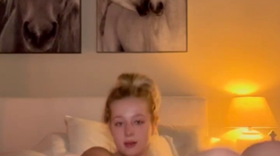 Thumbnail for Blond Handbra