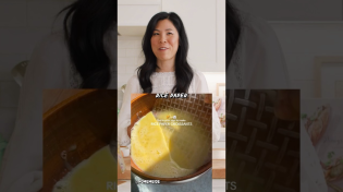 Thumbnail for Testing a Rice Paper “Croissant” from TikTok! 🥐 | Hey It's Honeysuckle