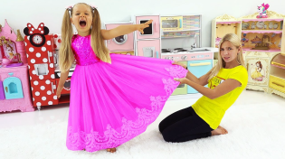 Thumbnail for Diana and Maggie learn how to compromise and share when they both want the same dress | ✿ Kids Diana Show