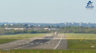 Thumbnail for Easter 🐰 Sunday LIVE at Birmingham Airport BHX ✈️ 20.04.2025 | Airport Action